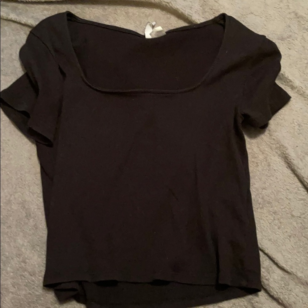 black crop top